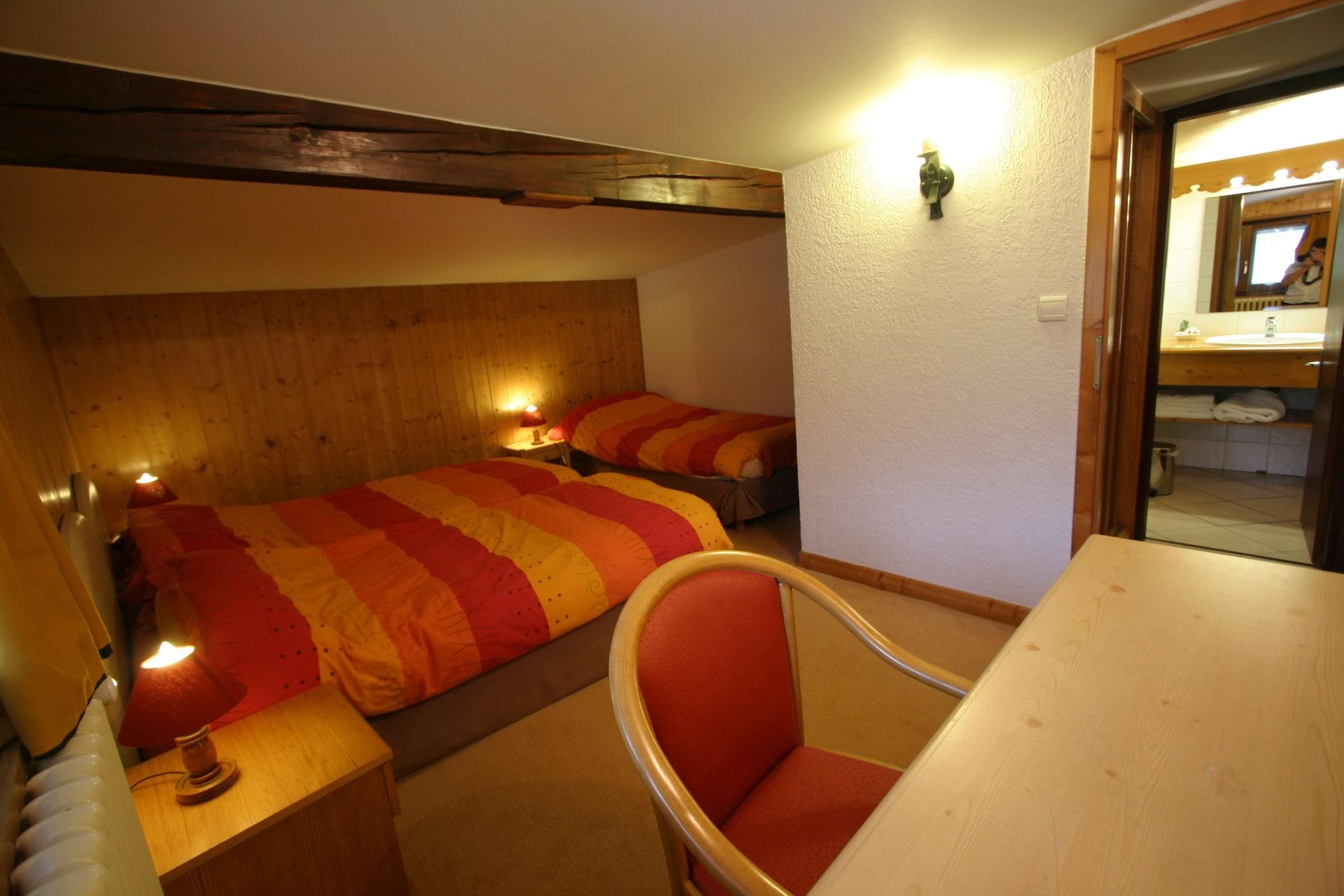 Chris-Tal Hotel Les Houches Exterior photo