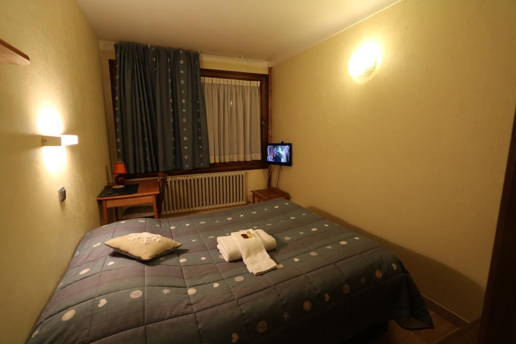 Chris-Tal Hotel Les Houches Exterior photo