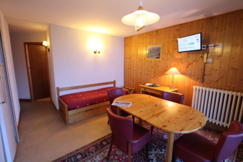 Chris-Tal Hotel Les Houches Exterior photo