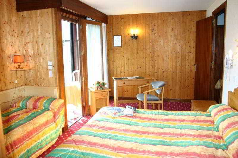 Chris-Tal Hotel Les Houches Exterior photo
