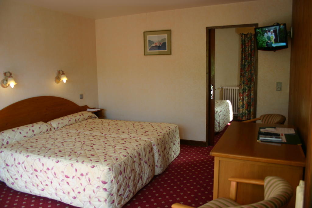 Chris-Tal Hotel Les Houches Exterior photo